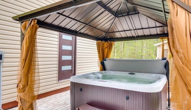 NEW! 5BR Villa Rose Near Tobyhanna State Park