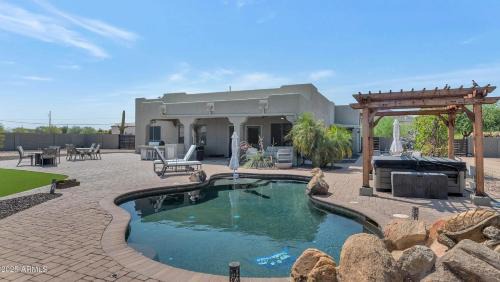 NEW! Alanamari Desert Estate, Pool, Spa, Casita-2 homes in one! home