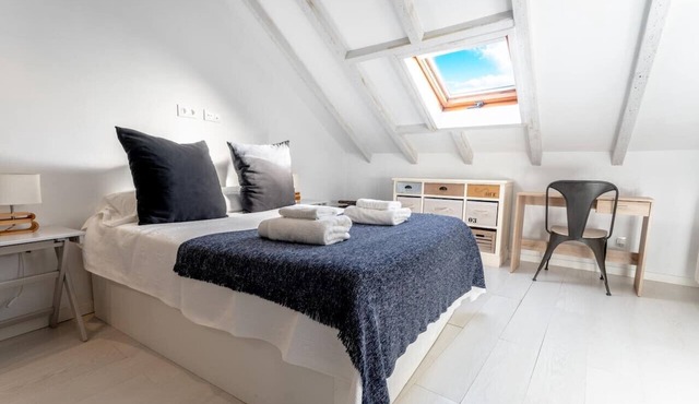 New and bright Puertochico attic
