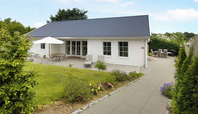 New and cozy house by the beach and forest