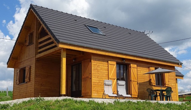 New and independent chalet in the heart of the Massif du Sancy