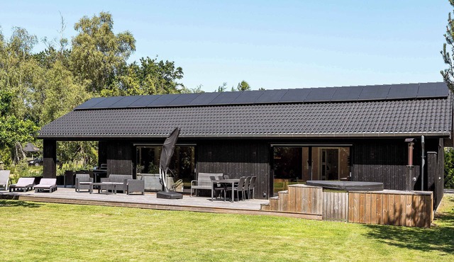 New and modern holiday home with hot tub