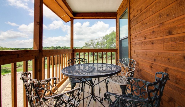 New and secluded wine country getaway just 10 miles from the heart of Blanco