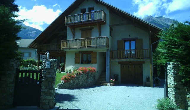 New apartment in Chalet, in the heart of the Parc des Ecrins,