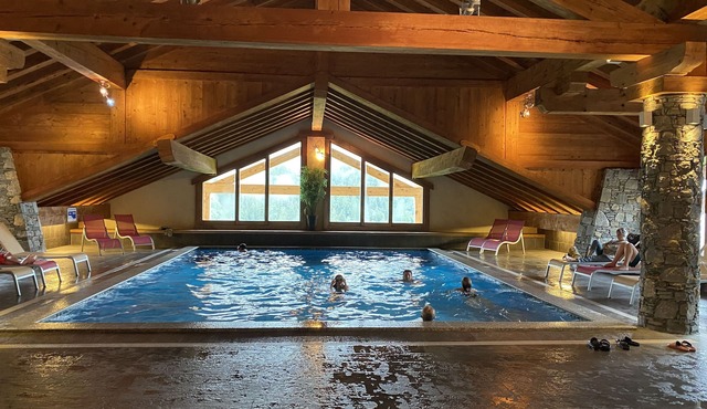 New apartment in 4-star residence with heated pool, sauna, hamman,