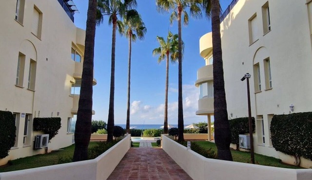 New Apartment!Beachfront Elviria Complex NEPTUNO I, Views,Pool and Garden