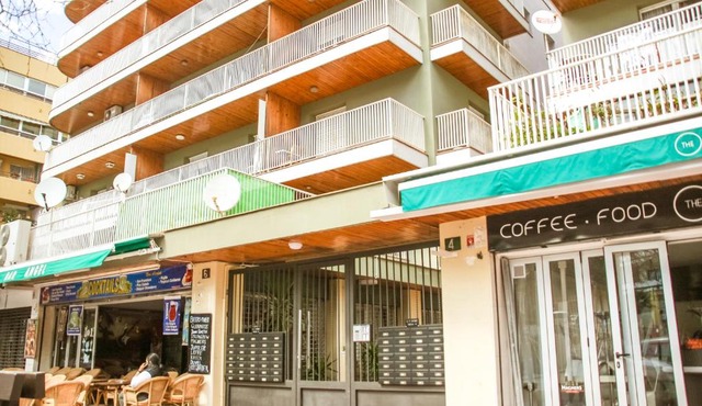 New apartment for holidays, 5 minutes to the beach