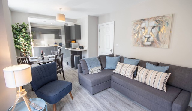 New Apartment - Free Electric Car Charging