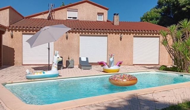 New apartment in villa with pool, near sea and mountains, thermal baths