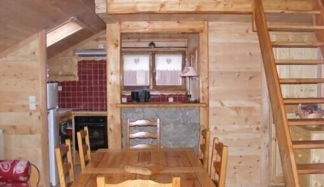 New apartment very good team warm mountain atmosphere Vars 05560