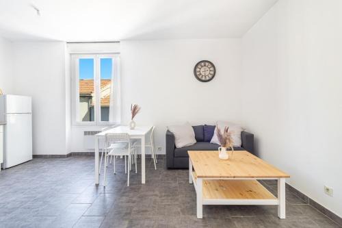 New Appt lumineux Tout équipé Quartier central