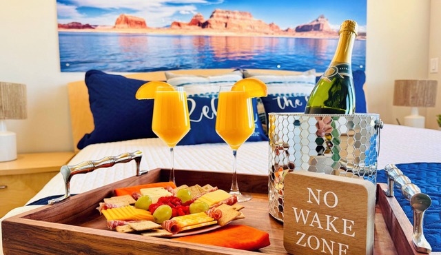 NEW At The Helm near Lake Powell, Horseshoe Bend, & Antelope Canyon