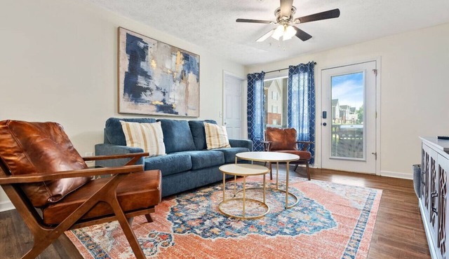 New AU Oasis 2 Mins to Downtown & Stadium Sleeps 10