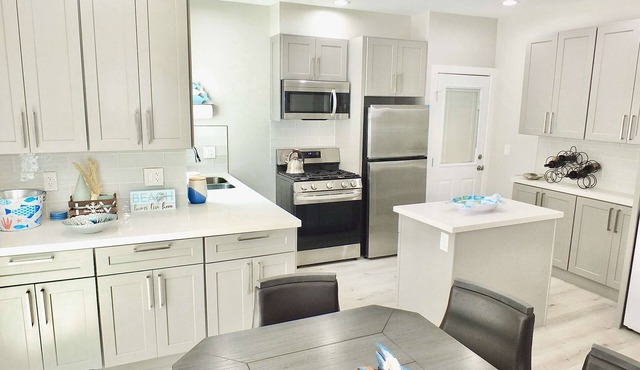 New Beach & Bay Retreat Full of Amenities!