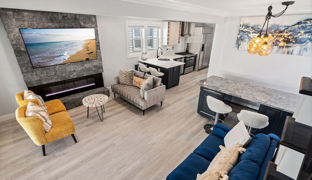 NEW BEACH BUNGALOW - 5 HOUSES FROM THE SHORE