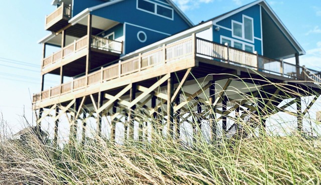 NEW Beach Front Home Away From Crowds- Seaside Sanctuary!