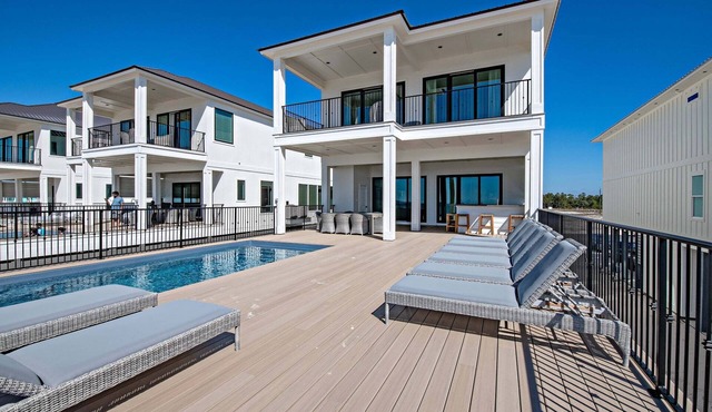NEW Beachfront House, Sandy Crax East, with Private Pool. Prickett Properties