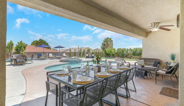 NEW ! Beautiful and Spacious 4 Bedroom House! BIG Backyard! POOL/SPA !