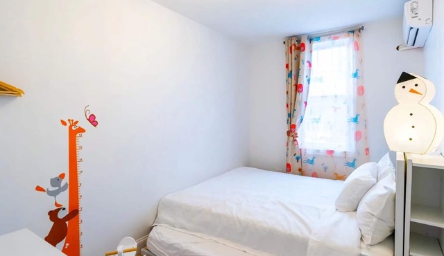 New! Beautiful 2 Bedroom Apt! Main St! 24/7Parking