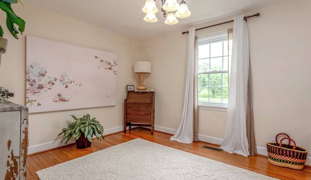 ✨New✨Beautiful & Cozy Ranch House In One Of Nashville’s Best Neighborhoods