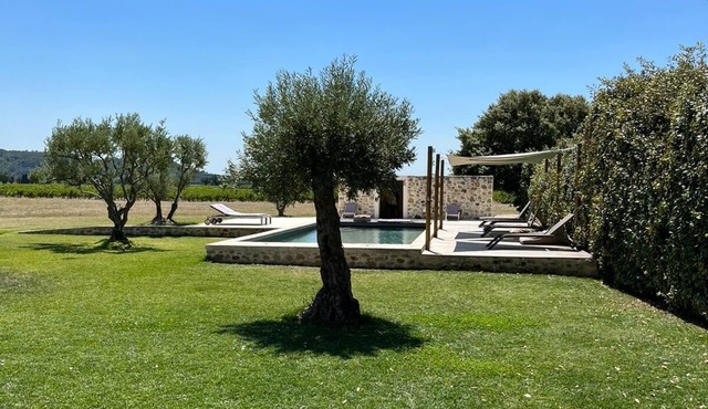 New: Beautiful renovated farmhouse in the heart of the vineyards