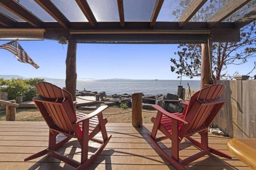 New Beautiful Waterfront at Sandy Point