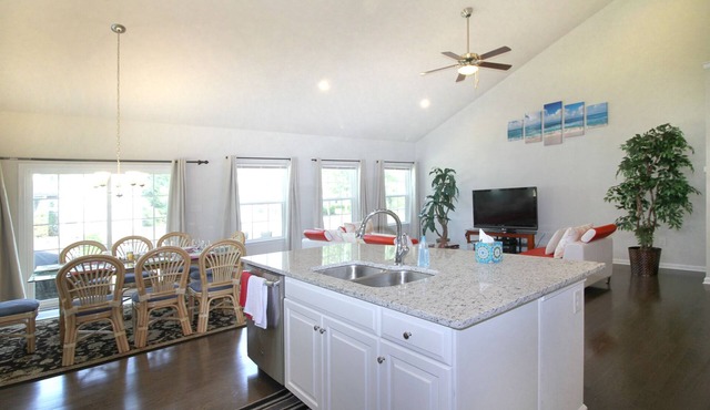 New Bethany Beach House — 4br/3Ba, Free WiFi, Gas Grill, <2 miles to boardwalk