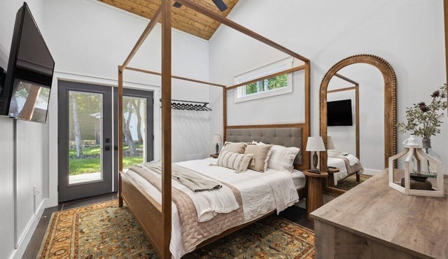 NEW! Blue Spruce Villa | Gorgeous Tiny Home!