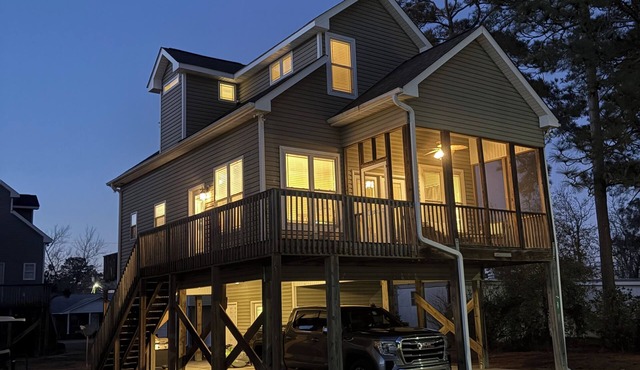 NEW! Bluewater Cottage at White Lake! Pet-Friendly: Quick walk to the Lake