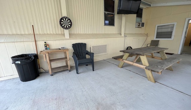 New Boat Slip! 3-Bedroom Camp IN Falgout Canal Marina, Theriot LA