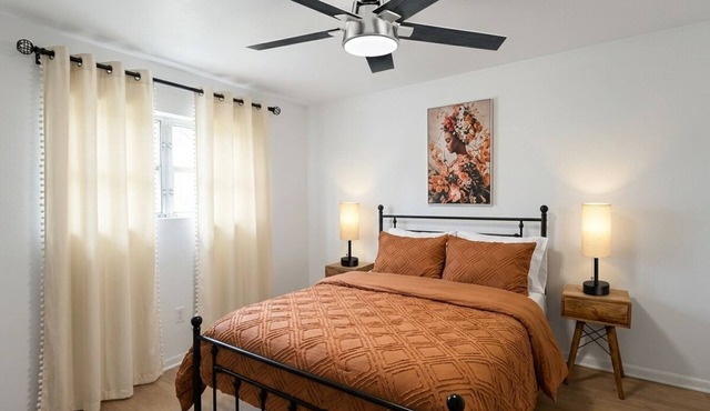 NEW Boho 1BR Steps to Lake Eola - Thornton Park