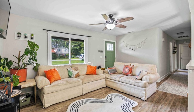 NEW! Boho Bliss - 3BR 2B whole house - north of Wilmington