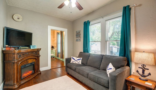 New Braunfels Vacation Rental on Lake Dunlap!