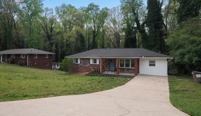 NEW Brick Ranch Near Braves & Six Flags