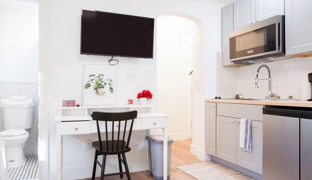 NEW! Bright & Cheery Studio Apt in Buffalo