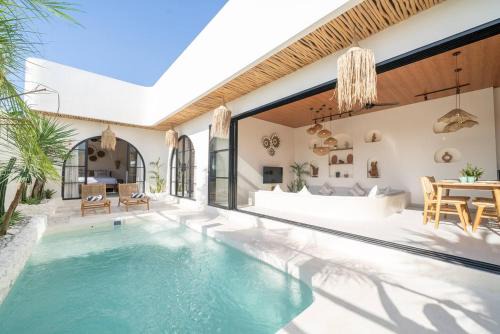 New Bright Mediterranean Escape Near Canggu - 2BR