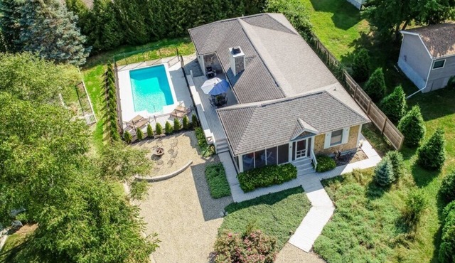 New Buffalo Home With Private Heated Pool!