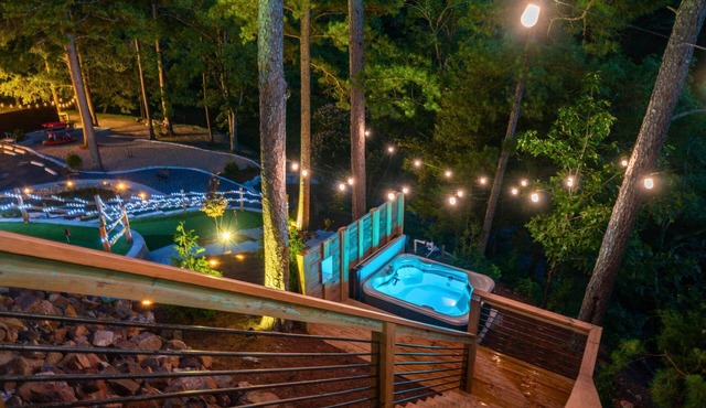 New Build Charming A-Frame w/Pool Near Hot Springs