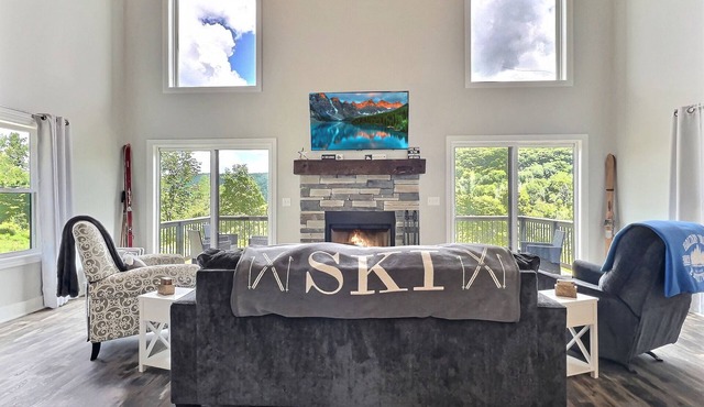 New Build Ellicottville Ski Chalet Sleeps 8