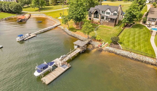 New-Build Luxury Home w/Dock, Private Boat Ramp, Dogs OK