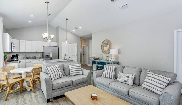 New Build w/4 Beach Cruisers | Pet Friendly w/Fenced Yard & Fire Table |Playground |Minutes to Beach