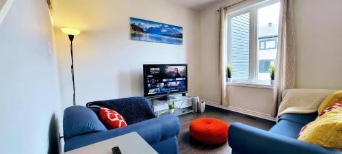 New Build with PrimeTV, Movies, Games, Airport 10 mins