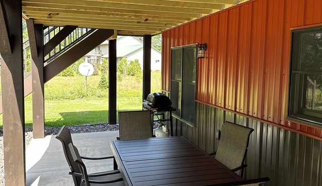 New Cabin on Yellow River at Castle Rock Lake. 3 minutes to Buckhorn Grill & Bar