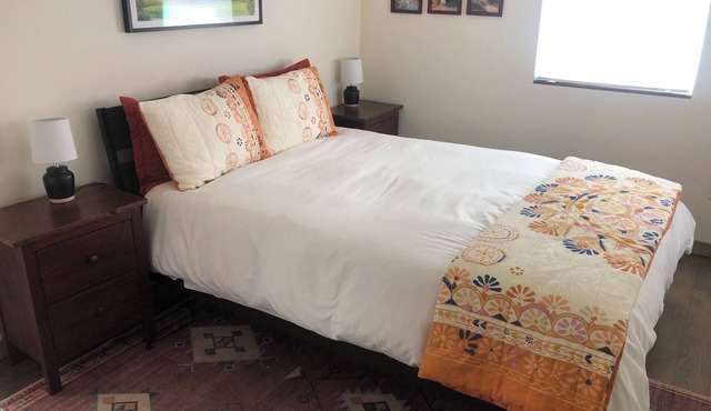 New Carbondale apartment with access to trails, restaurants, 45 min. to Aspen