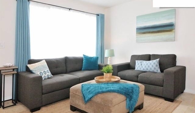 New Carlsbad Beach house - Blocks from beach with rare cental Air Conditioning