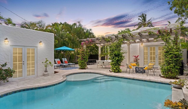 New! Casa Biscayne, with experienced top Super Host!