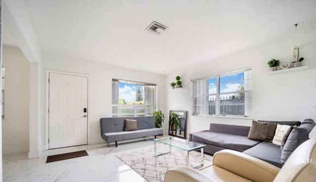 NEW Casa Playa I Outdoor Patio I 10min to beach