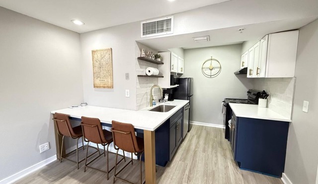 NEW Central Buckhead Apt Atlanta Gem