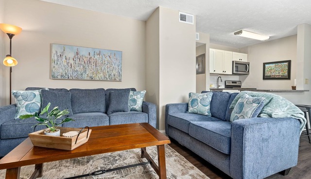 NEW!Charming 2-bedroom apartment in Auburn close to Campus!