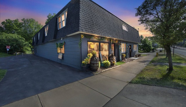 NEW! Charming 2BR Retreat in the Heart of Clarence